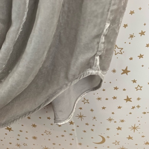 LOFT | Velvet Ruffle Sleeve V-Neck Top, NWT - Picture 5 of 7